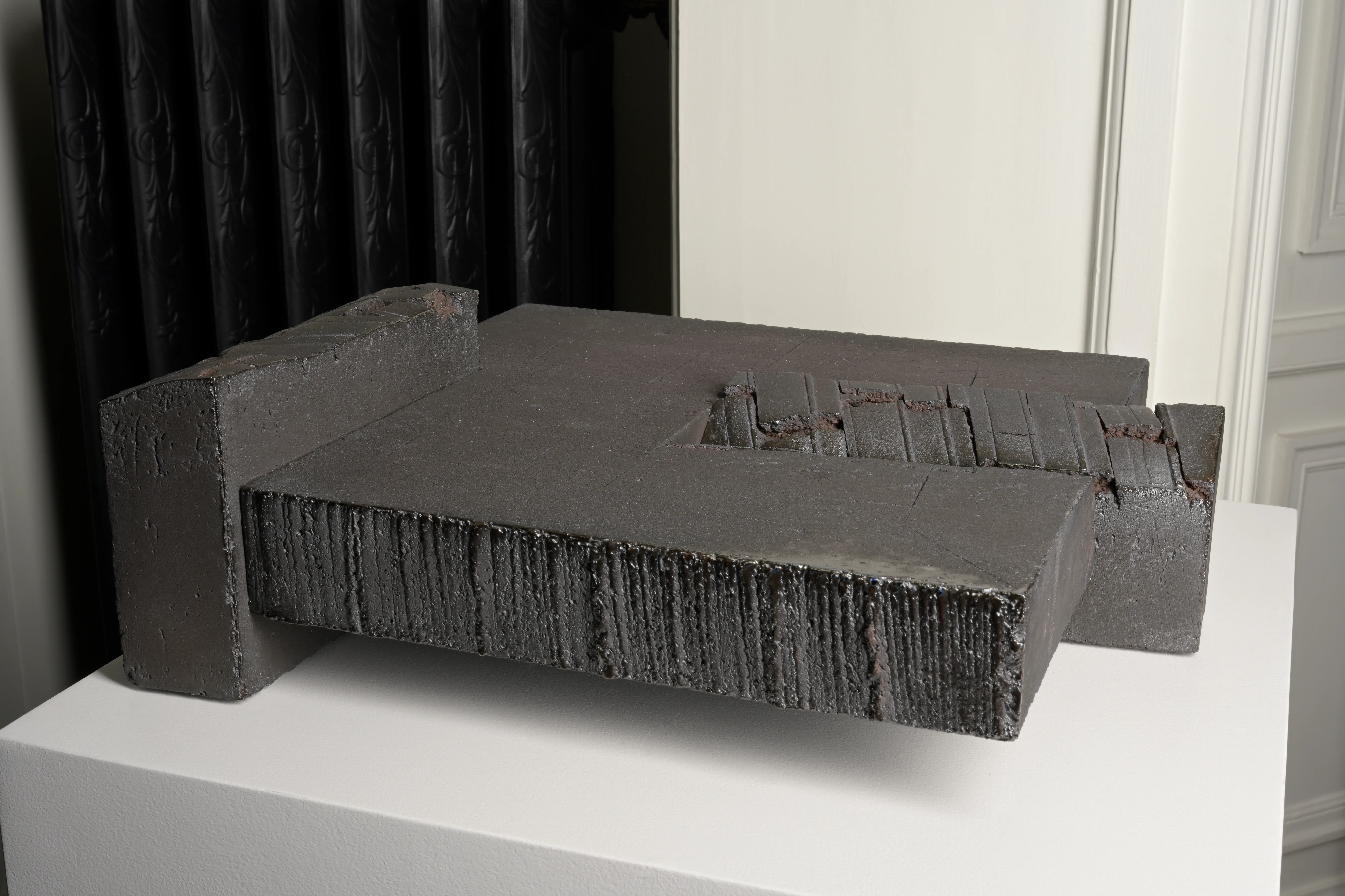 1. Carré de terre, Céramique, Jean-Claude Legrand, Villa Sonneville, Le Fil Rouge, Roubaix